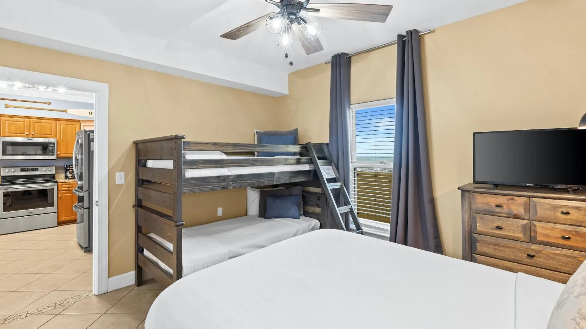 Emerald Isle By Panhandle Getaways Panama City Beach Apartment